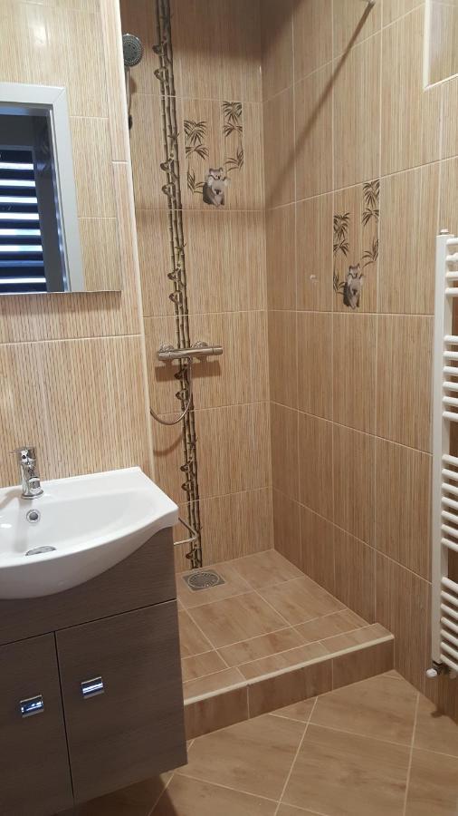 Illaberek Apartmanok Hajdúszoboszló Екстериор снимка