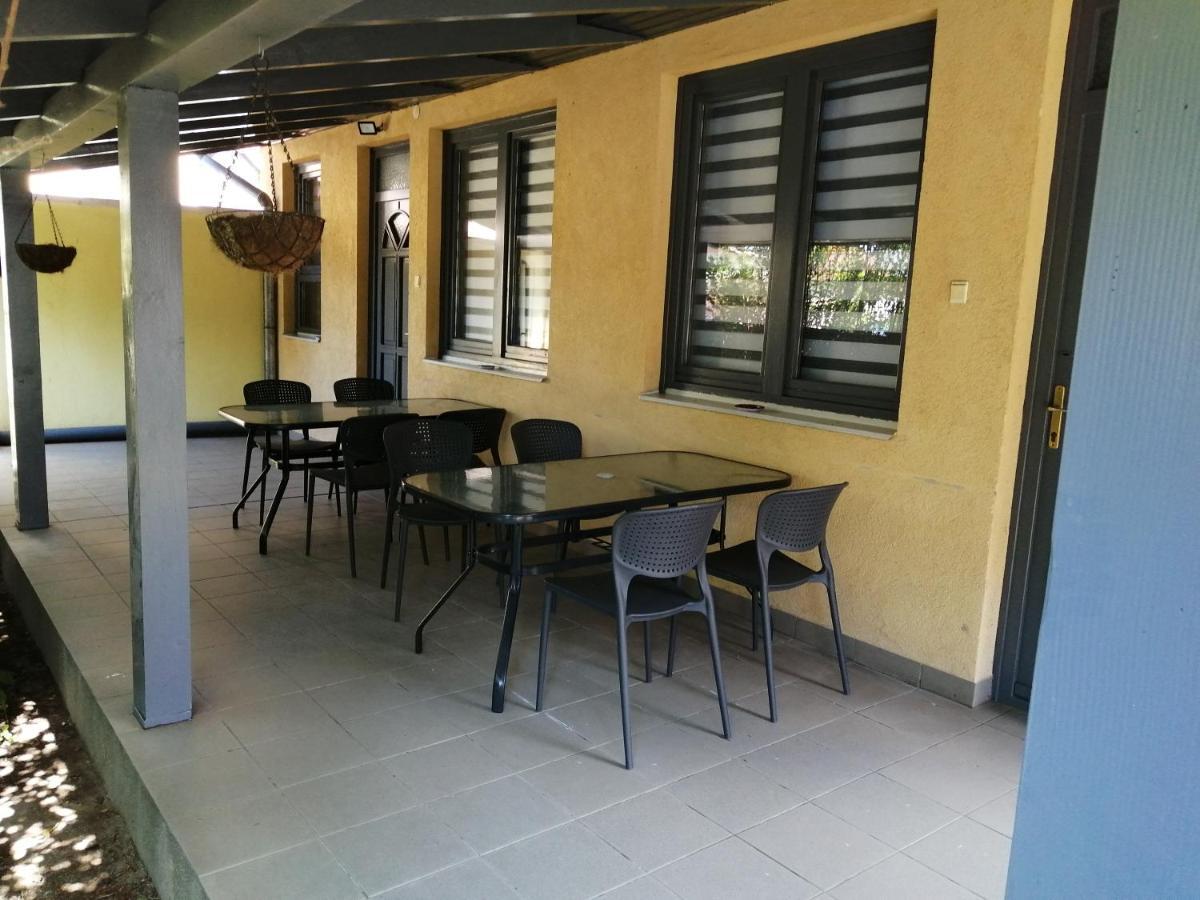 Illaberek Apartmanok Hajdúszoboszló Екстериор снимка
